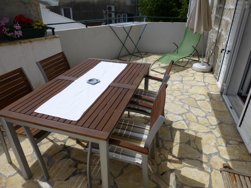 Apartment Elena Rooms Split Exterior foto